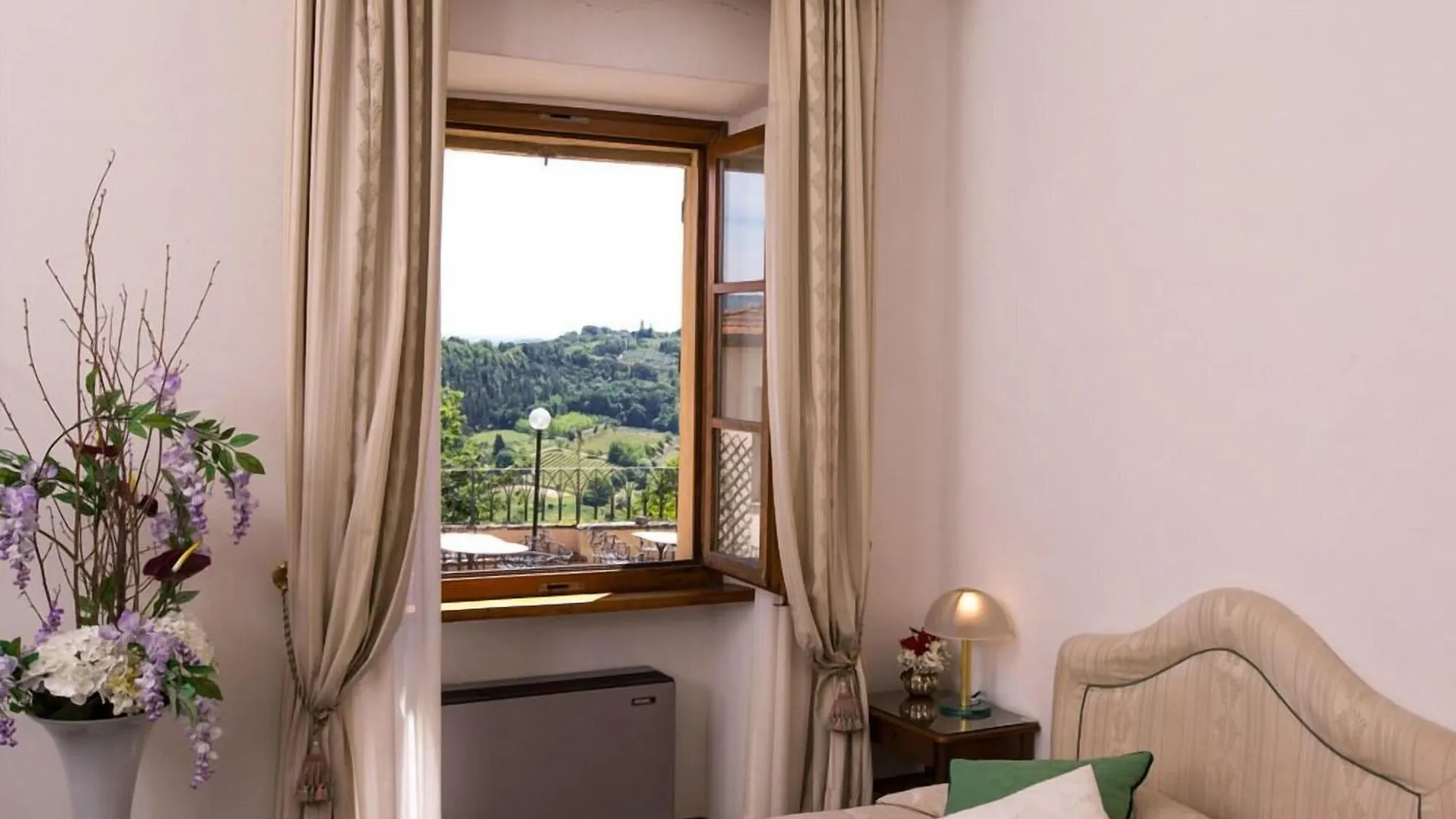 Hotel Villa San Lucchese Poggibonsi 4*,  Italy
