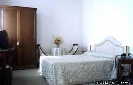 Hotel Villa San Lucchese Poggibonsi