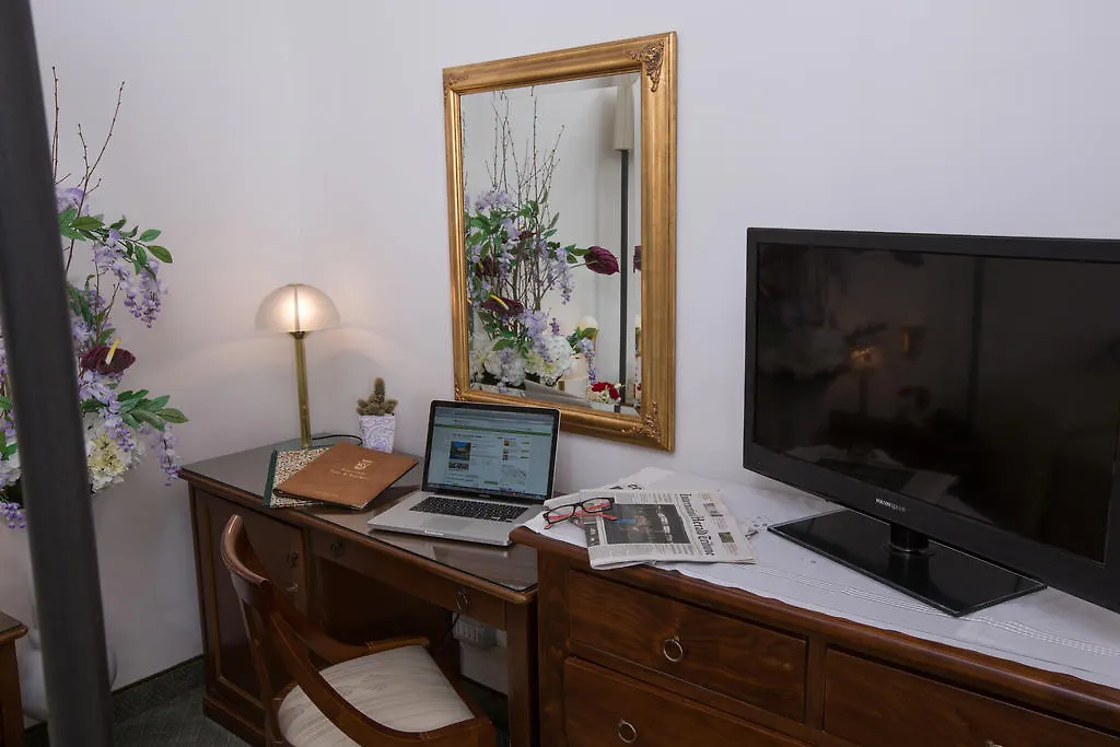 Hotel Villa San Lucchese Poggibonsi
